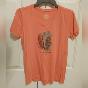 Life Is Good Women's Not All Who Wander Are Lost Crusher Tee